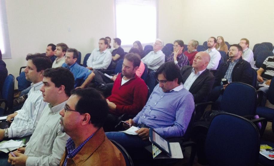 Palestra Dividino Ponta Grossa O evento foi na Associação dos Engenheiros Agrônomos dos Campos Gerais.
