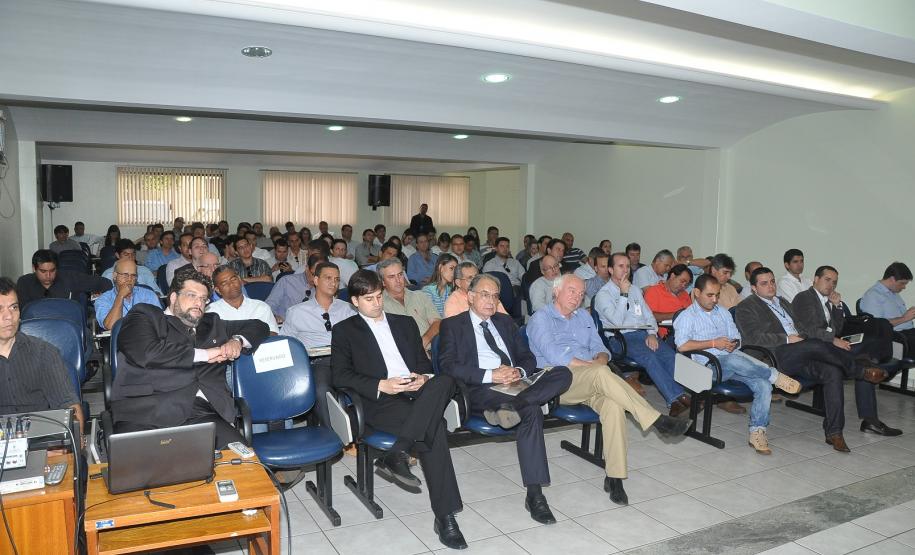 Atualmente, cerca de 10% dos grãos exportados por Paranaguá vêm daquele Estado. A intenção dos produtores da região é utilizar o porto paranaense com mais frequência, como rota alternativa à exportação de grãos.