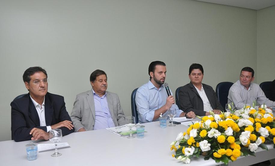 “Queremos estar mais próximos do setor produtivo do estado de Goiás, para entender as necessidades e demandas e, assim, melhorar as atividades dos portos paranaenses e atendermos melhor os nossos clientes”, disse o secretário de infraestrutura e logística, José Richa Filho.