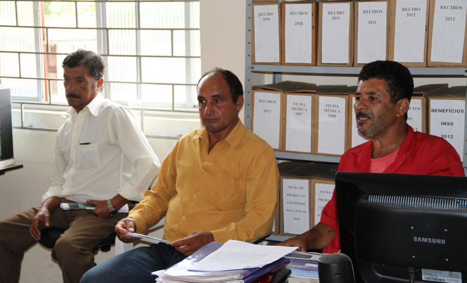 Esta semana, as equipes do Núcleo Ambiental da Administração dos Portos de Paranaguá e Antonina (Appa) e da DTA Engenharia iniciam as reuniões de comunicação com as comunidades pesqueiras de Paranaguá e Antonina. Até sexta-feira (29), os pescadores recebem informações sobre como será essa nova campanha de dragagem de manutenção dos portos do Paraná.