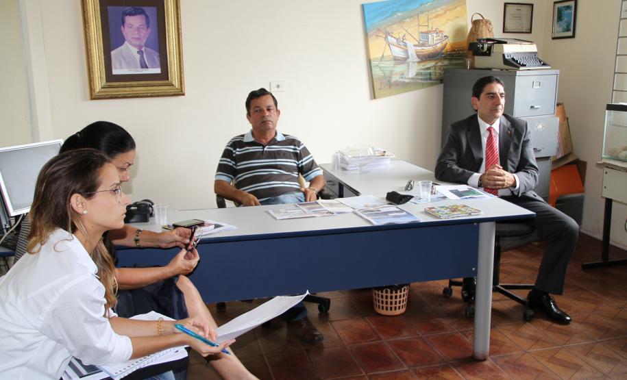 Esta semana, as equipes do Núcleo Ambiental da Administração dos Portos de Paranaguá e Antonina (Appa) e da DTA Engenharia iniciam as reuniões de comunicação com as comunidades pesqueiras de Paranaguá e Antonina. Até sexta-feira (29), os pescadores recebem informações sobre como será essa nova campanha de dragagem de manutenção dos portos do Paraná.