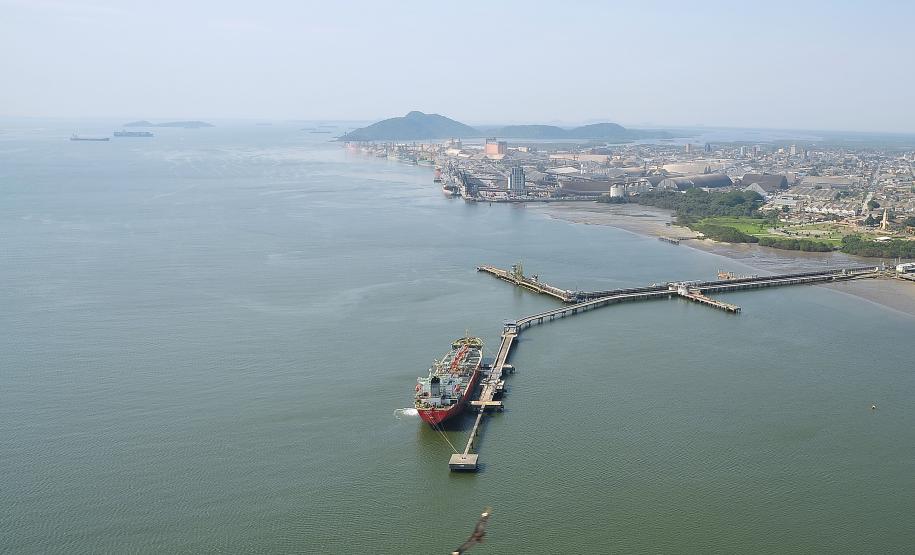 Exportações de soja, milho e farelo de soja estão levemente superiores às registradas no ano passado. Se considerados isoladamente, o grão de soja apresentou maior alta: 17% em relação a 2012.