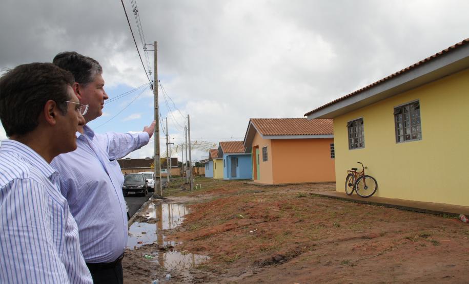 As casas são de mais uma etapa da realocação dos moradores que estão sendo retirados da Vila Becker, área de risco, próxima ao Porto de Paranaguá