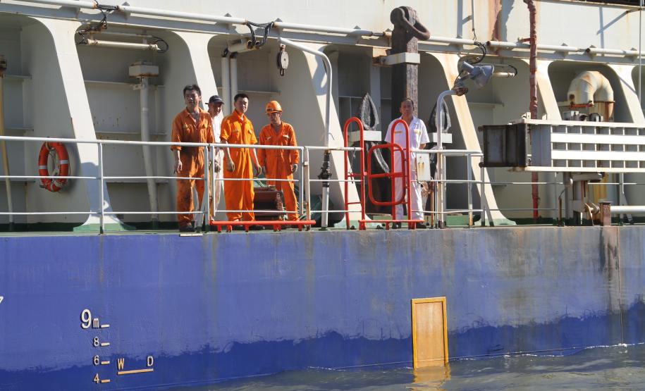 A ação realizada, ontem (22), na draga chinesa Xin Hai Niu e, hoje (23), na draga brasileira Sucuri, está inserida na atual campanha de dragagem de manutenção dos portos paranaenses, iniciada no final de novembro.