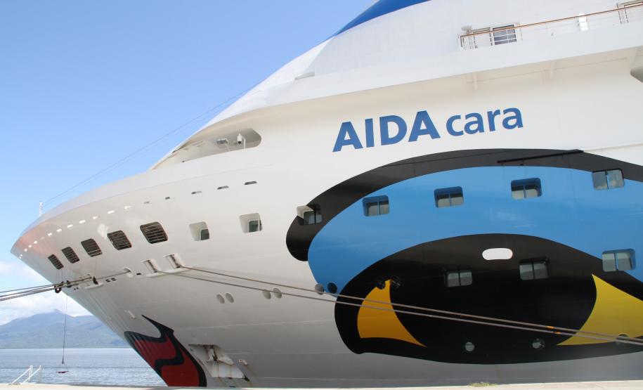 Com 1.520 pessoas a bordo, embarcação de cruzeiros atraca no próximo domingo, dia 16. Os turistas, a maioria de origem alemã, passam o dia na região