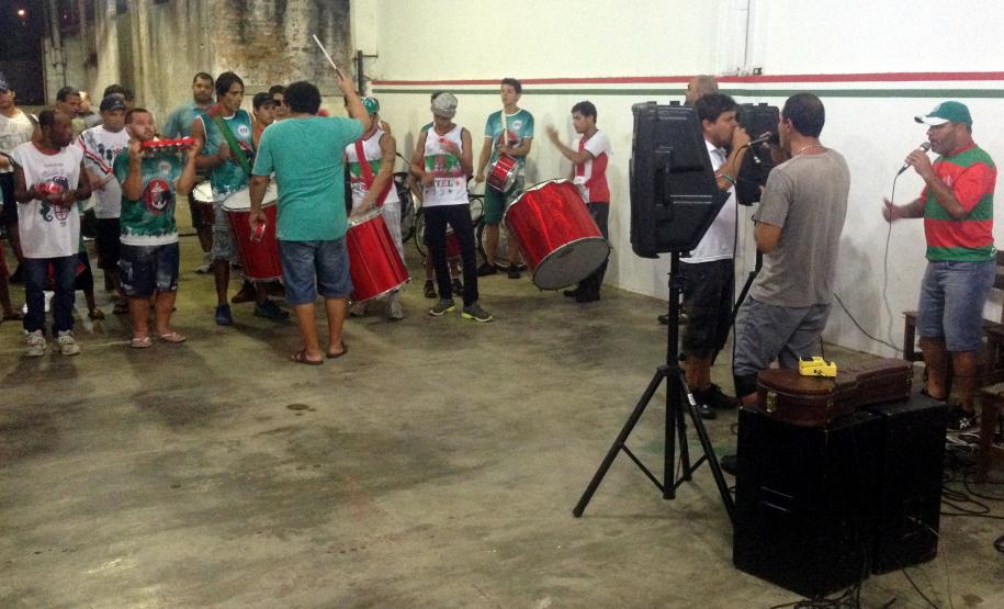 No próximo domingo (2), desfilando pela 67ª vez, uma das mais tradicionais escolas de samba de Antonina, a Batel, entra na avenida levando aos foliões um pouco da história do Porto de Antonina.