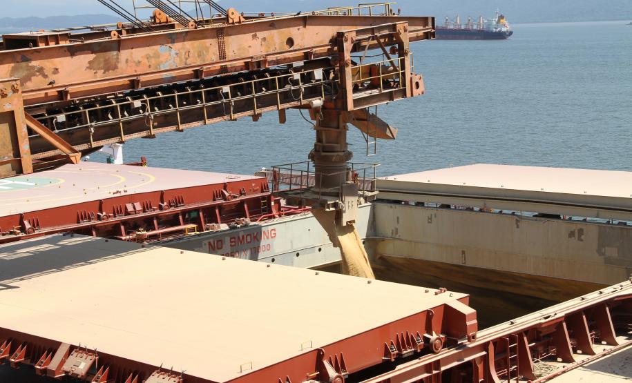 Volume de caminhões recebidos aumentou 36,5% no período, sem a formação de filas nas estradas. Entre os produtos movimentados, o destaque é a soja que este ano teve o escoamento adiantado