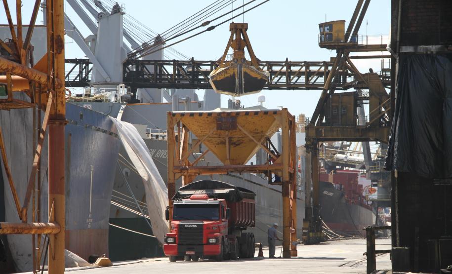 Conjunto de ações tem garantido maior rigor no controle de cargas movimentadas, com o objetivo de evitar possíveis fraudes e contribuir para a fiscalização dos órgãos competentes.