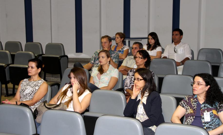 Os servidores Priscila Machado Moura, Dayane de Souza Bernardi, Angela de Oliveira Pauletti, Solange Teixeira, Sthefany Maria da Silva, Julia Helena Barcellos Franco, Silvio Soares de Souza, Maria Lucia  Cavalheiro, Samir Assaf Omar e Geórgia Costa Pizzatto.