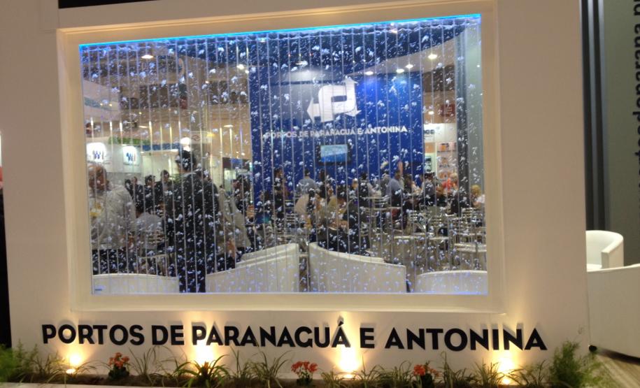 A participação da Appa na feira Intermodal South América reforçou a necessidade de se dar mais agilidade aos processos de concessões de novos terminais, em Paranaguá. Os portos paranaenses foram procurados por diversos clientes em potencial, que querem escoar mercadorias por Paranaguá.