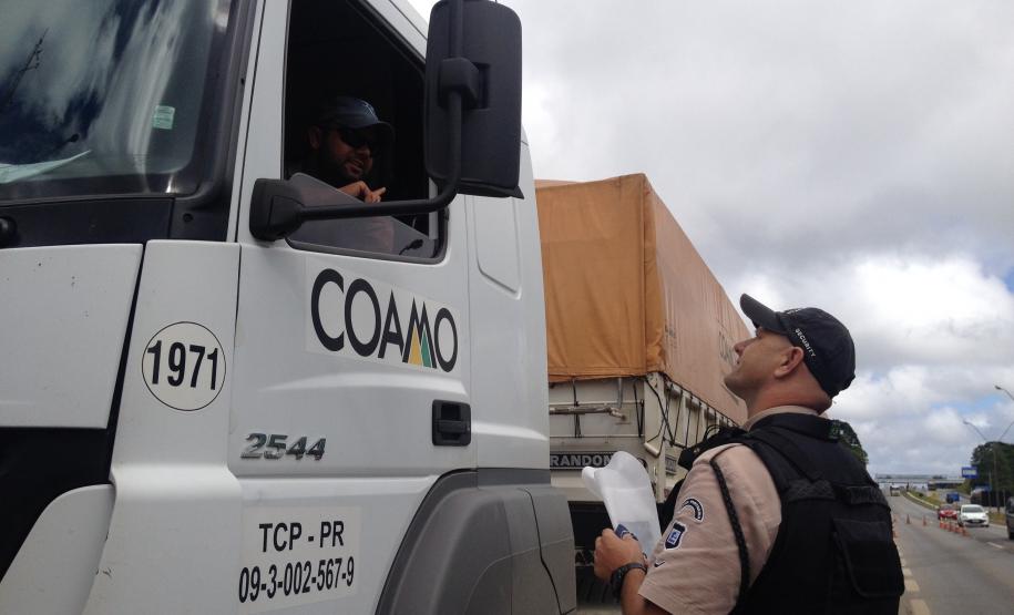 Parceiros da Appa no objetivo de manter a cidade limpa, terminais exportadores de grãos criam soluções para melhorar o asseio dos caminhões depois da descarga