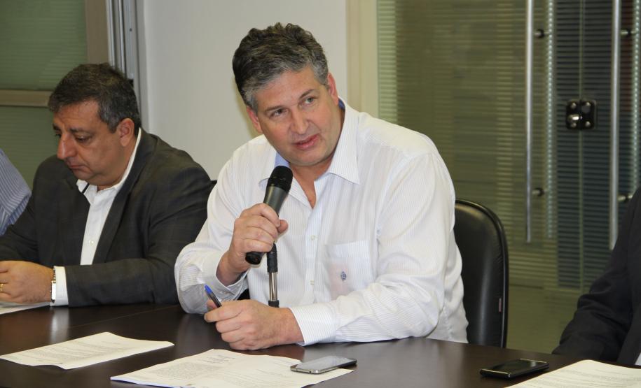 De acordo com os superintendente da Administração dos Portos de Paranaguá e Antonina (Appa), Luiz Henrique Dividino, reempossado no Bloco do Poder Público como representante do Governo do Estado do Paraná, apesar da mudança no poder de decisão do CAP, pela legislação federal atual, os Portos do Paraná continuarão levando os debates para este que, segundo ele, é o ambiente mais democrático da comunidade portuária.