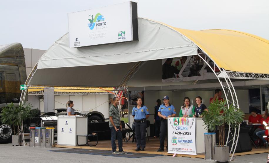 Começou na tarde desta segunda-feira (05) e segue até a próxima quinta-feira (08), a 18ª edição da Exposafra, Feira de Negócios para Transportadores, evento promovido pela revista Caminhoneiro com apoio da Administração dos Portos de Paranaguá e Antonina (APPA).