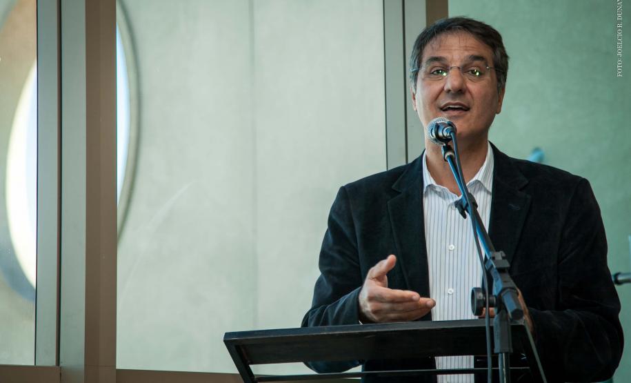 O secretário de infraestrutura e logística do Paraná, José Richa Filho, participou da cerimônia e disse que este novo empreendimento demonstra a confiança da iniciativa privada no Paraná. “Agradecemos a Cattalini pela confiança em nosso estado ao promover este investimento e estamos aqui para endossar nosso compromisso de apoiar quem quer que esteja disposto a investir e trabalhar em conjunto para o desenvolvimento do nosso estado”, disse.