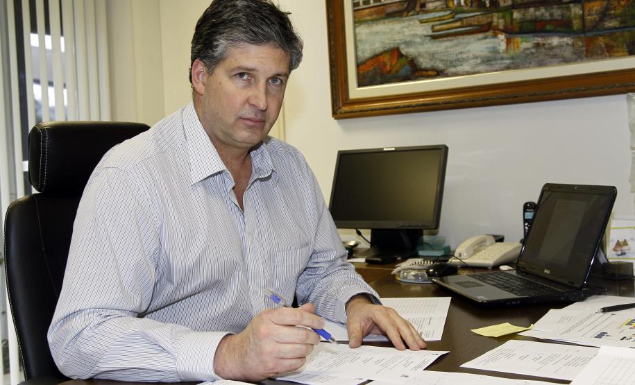 Luiz Henrique Dividino deixa de ser superintendente e passa a ser diretor-presidente da nova empresa, continuando como principal executivo da Appa.