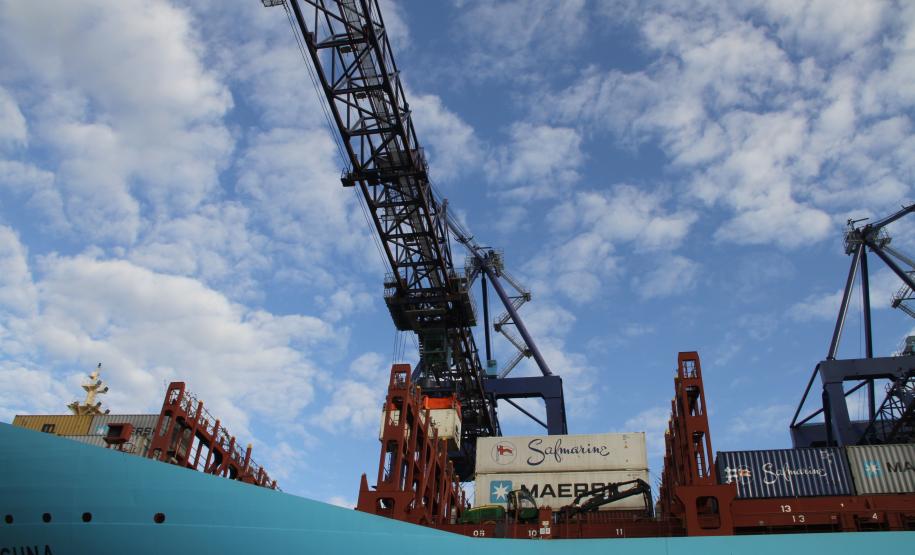 O volume de carne exportada pelo Porto de Paranaguá está maior. No primeiro semestre deste ano, foram 684 mil toneladas exportadas, 23% a mais que o exportado no mesmo período do ano passado.