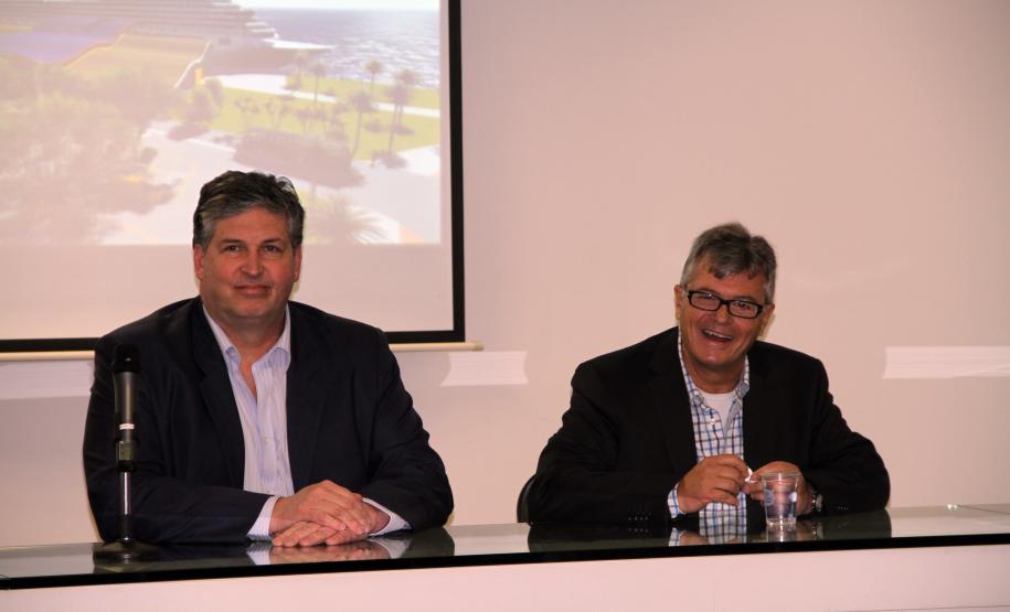 Além de conhecerem as projeções dos futuros complexo de turismo, área de convivência e lazer, e outros empreendimentos do Porto, os participantes receberam o edital de chamamento público e puderam tirar dúvidas sobre os trâmites que se seguem a essa audiência.