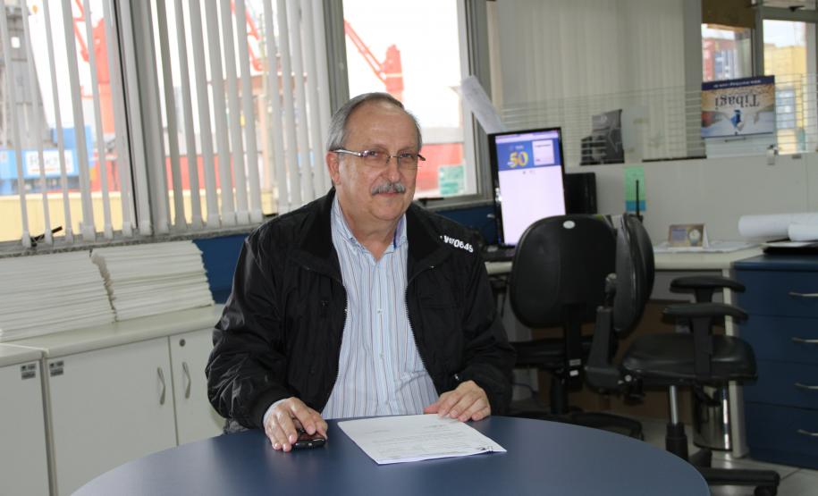 Tomou posse nesta quarta-feira (13), em Paranaguá, o diretor de operações dos portos paranaenses. Luiz Teixeira da Silva Junior ocupará a função recém criada após a mudança da natureza jurídica da Appa que deixou de ser autarquia e passou a ser uma empresa pública.