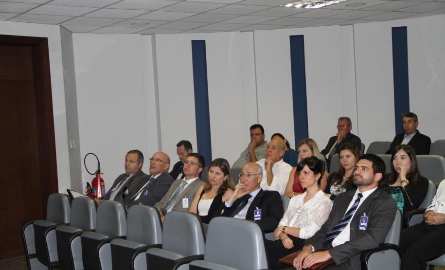 O Vice-Presidente do Tribunal Superior do Trabalho e do Conselho Superior da Justiça do Trabalho, ministro Ives Gandra da Silva Martins Filho, visitou o Porto de Paranaguá nesta sexta-feira (31).