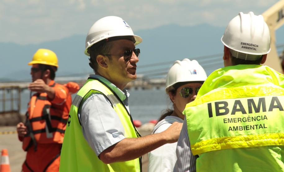 Com equipe maior para atender acidentes, Porto de Paranaguá faz simulação