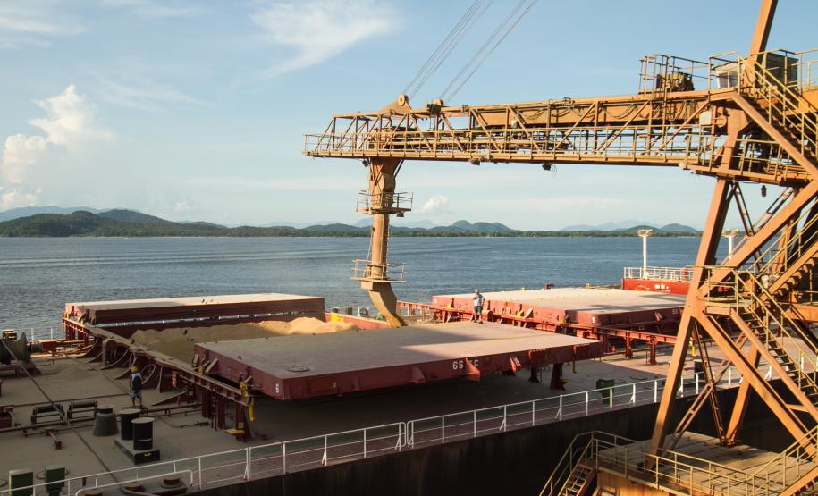 Porto de Paranaguá vai investir R$ 45 milhões em obras de ampliação e manutenção