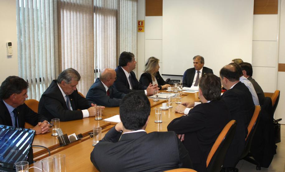 Estado busca consenso na revisão da poligonal do Porto de Paranaguá