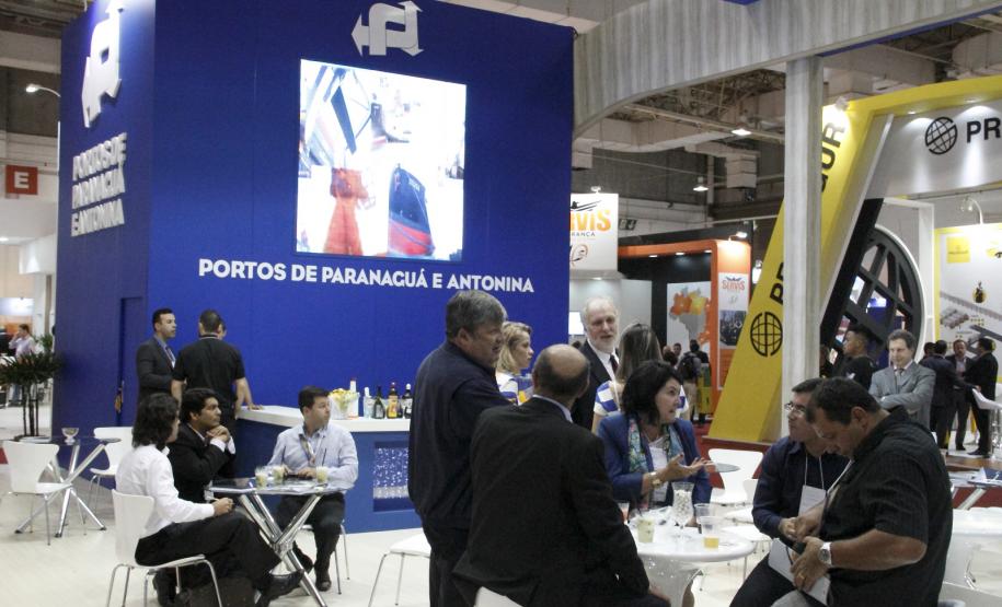 Porto de Paranaguá é destaque na maior feira de logística das Américas