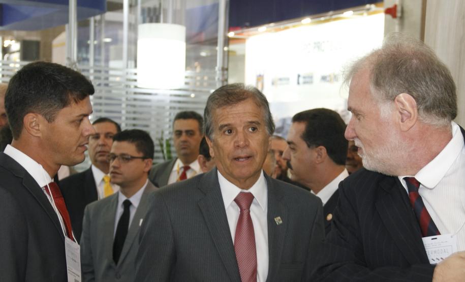 Porto de Paranaguá é destaque na maior feira de logística das Américas