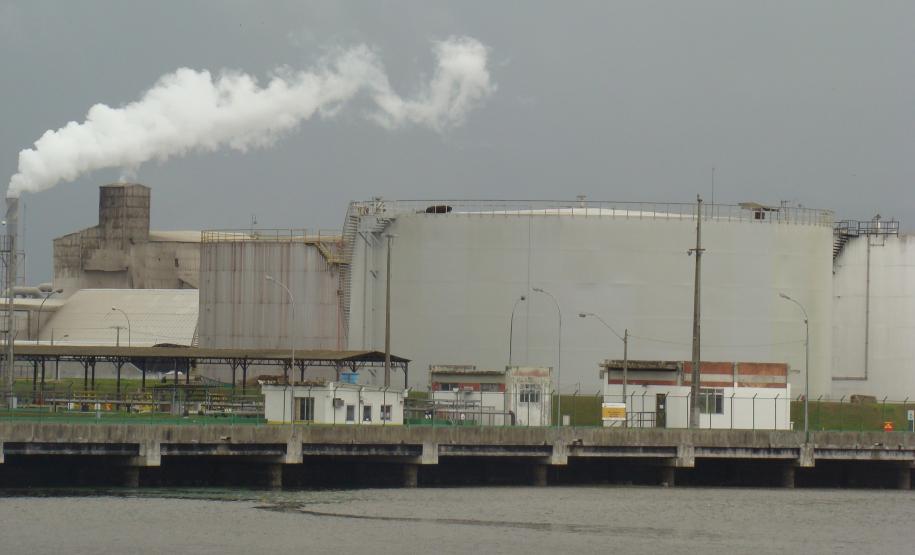 Porto de Paranaguá vai promover simulado para prevenção de acidentes em terminais líquidos