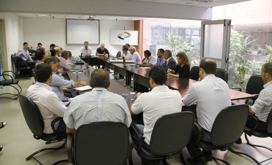 Comissão debate dragagem do Porto de Paranaguá