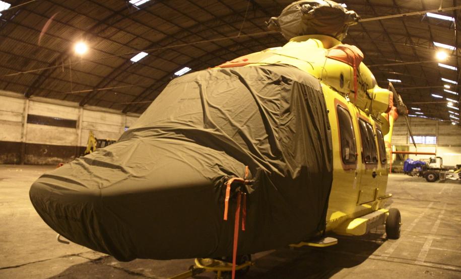 Maior helicóptero executivo do mundo desembarca no Brasil pelo Porto de Paranaguá