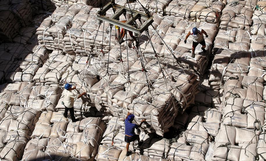 Portos paranaenses batem recordes históricos em exportação