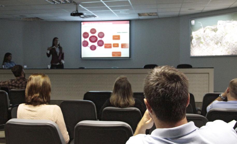 Porto de Paranaguá promove oficina sobre resíduos e controle de zoonoses