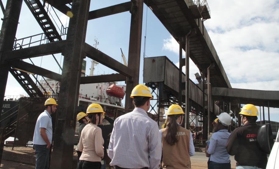 Porto de Paranaguá promove oficina sobre resíduos e controle de zoonoses