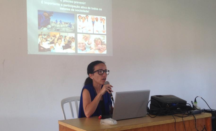 Com palestra de combate à dengue, Porto em Ação reúne 500 caminhoneiros