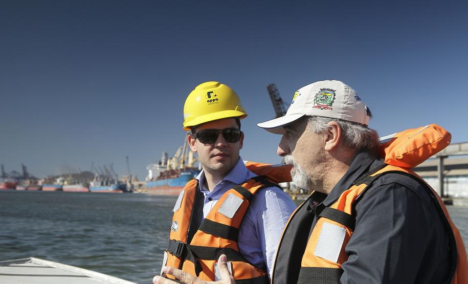 Autoridades atestam eficiência ambiental no Porto de Paranaguá