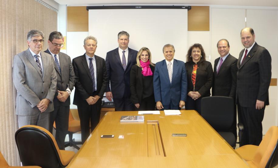 Autorização para instalação da Subsea 7 em Pontal do Paraná é entregue em Brasília Autorização para instalação da Subsea 7 em Pontal do Paraná é entregue em Brasília