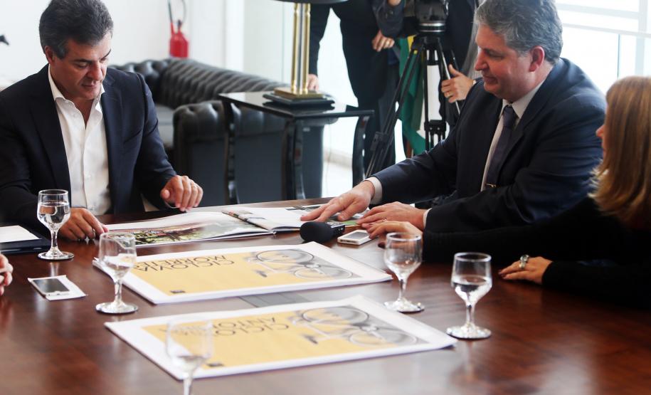 Appa entrega projeto de ciclovia que interligará Morretes e Antonina Appa entrega projeto de ciclovia que interligará Morretes e Antonina