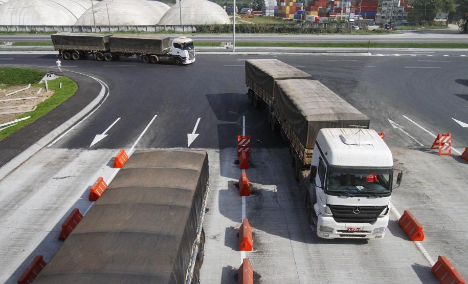 Porto de Paranaguá já utiliza os novos acessos ao pátio de caminhões