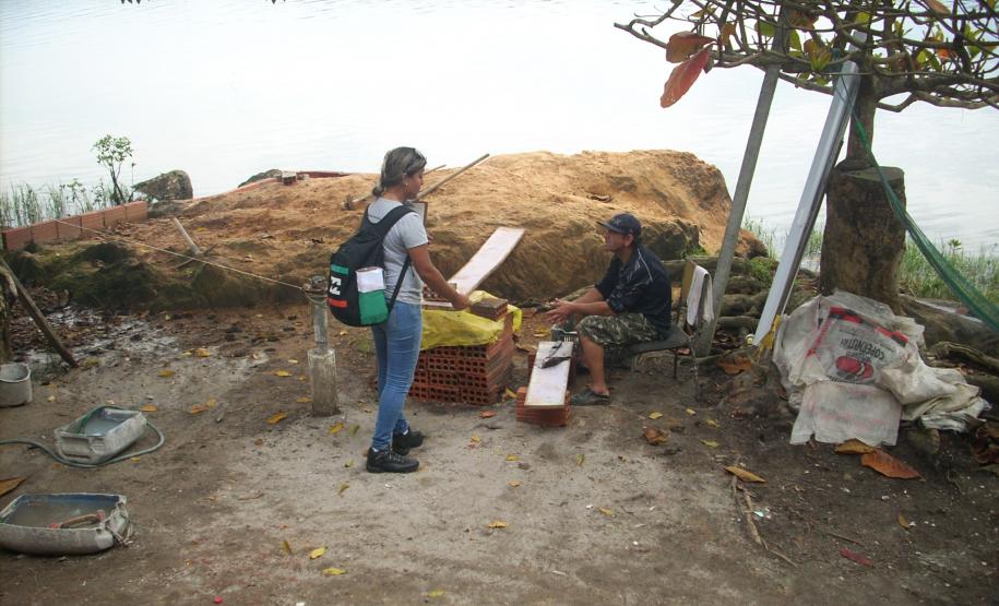 Appa orienta moradores das Ilhas sobre destinação de resíduos e cuidados com a dengue