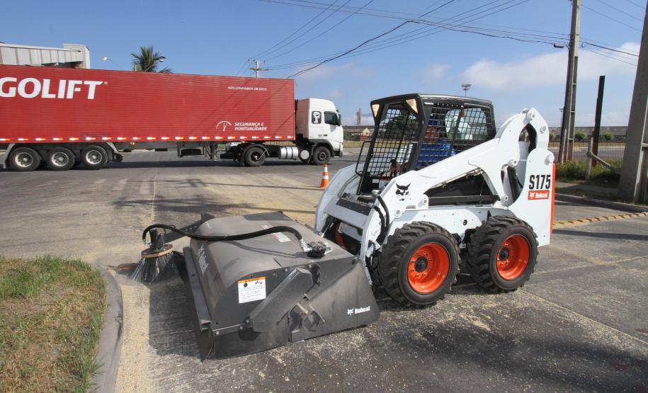 Porto e Antaq vão elaborar regras para promover a limpeza de áreas portuárias de Paranaguá
