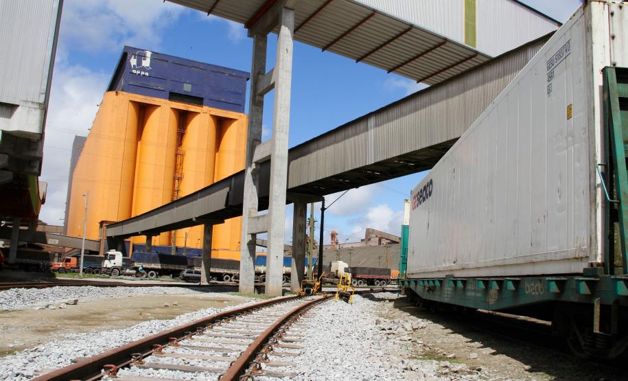 Appa e Rumo ALL recuperam complexo ferroviário de Paranaguá