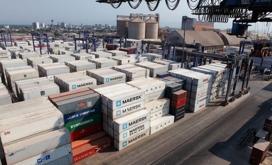 Porto de Paranaguá assume a liderança nas exportações de carne de frango