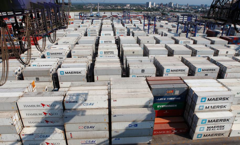 Porto de Paranaguá assume a liderança nas exportações de carne de frango