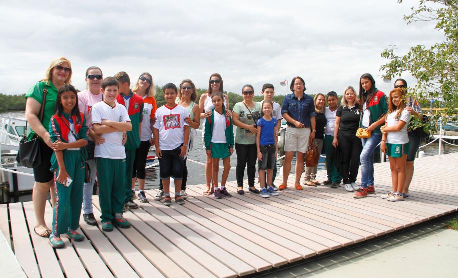 Projeto Porto Escola premia alunos e será ampliado em 2016 Projeto Porto Escola premia alunos e será ampliado em 2016