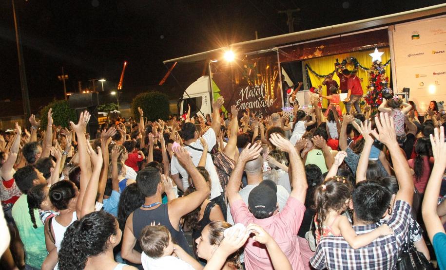 Festa de Natal reúne 4 mil pessoas no Porto de Paranaguá