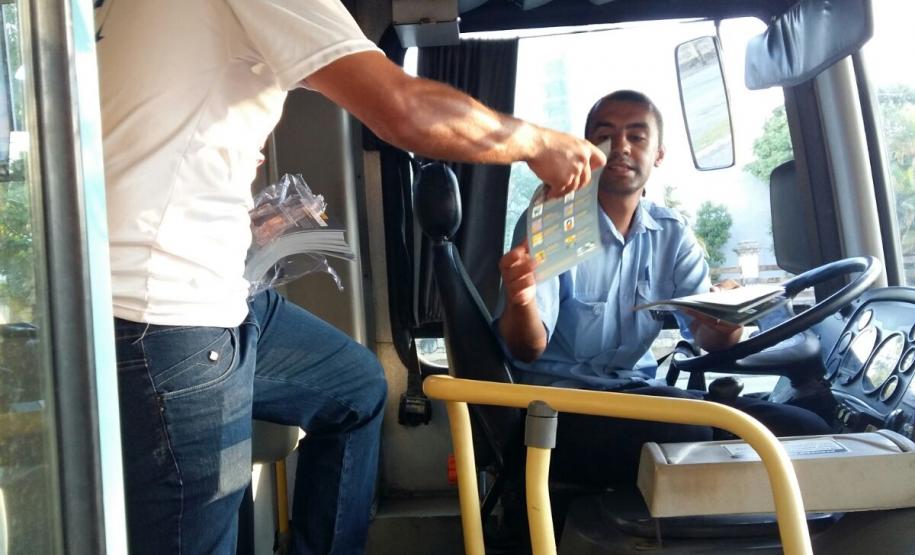 Patrulha de combate à dengue reforça ações de orientação em Paranaguá