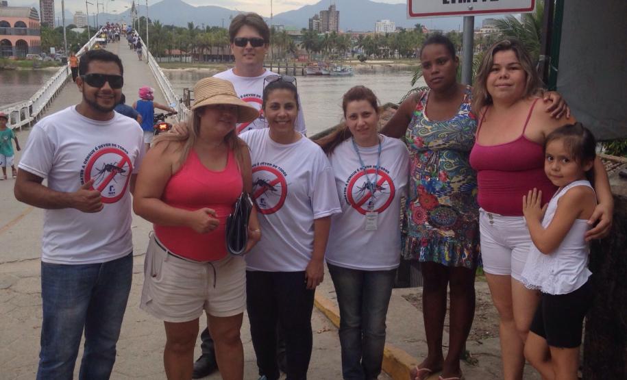 Patrulha de combate à dengue reforça ações de orientação em Paranaguá