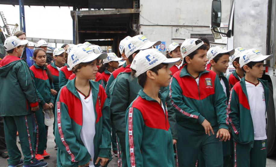 Projeto Porto Escola será ampliado e vai atender alunos das ilhas e comunidades rurais