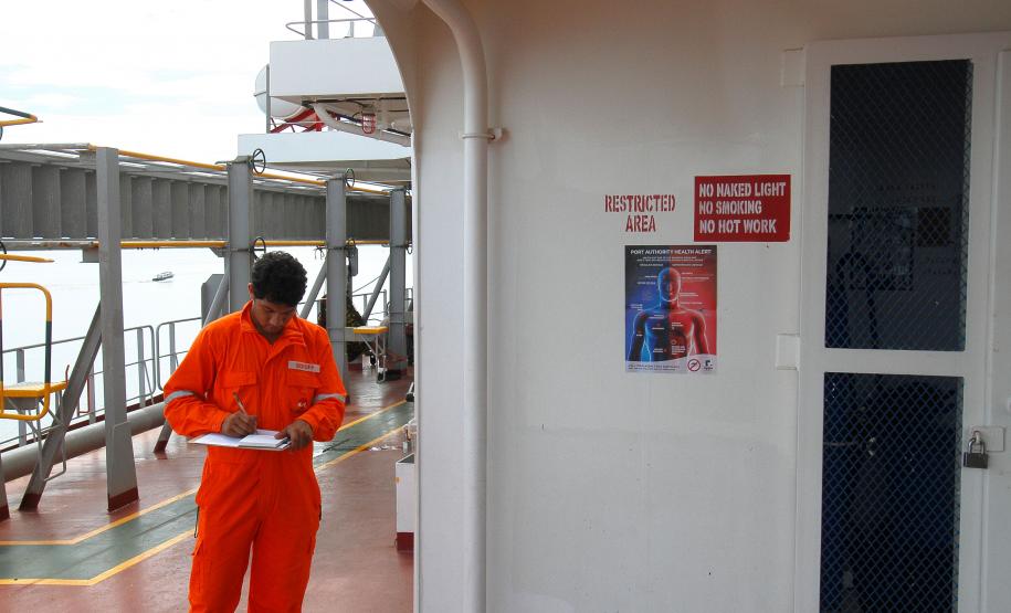 Appa faz campanha de combate à dengue a bordo dos navios